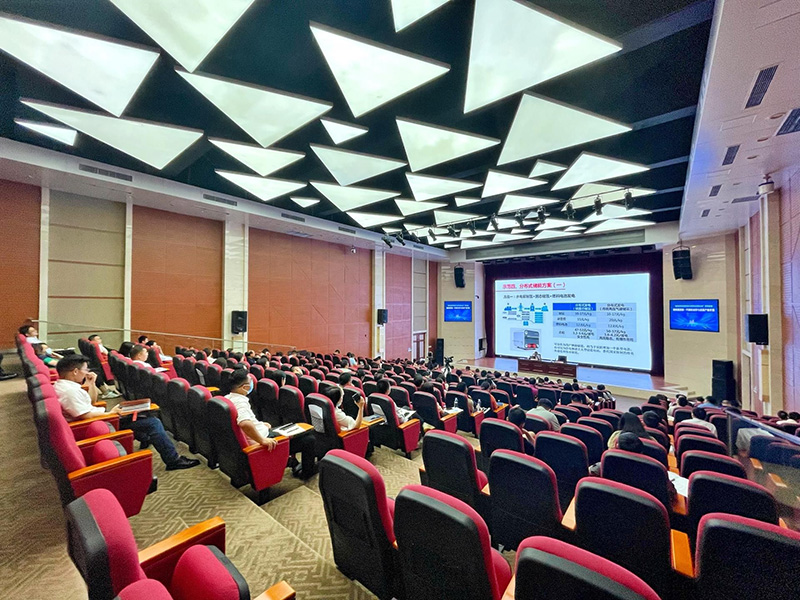 重庆研究院院长潘复生院士作“加快推进新一代储能材料与装备产业开发”专题培训