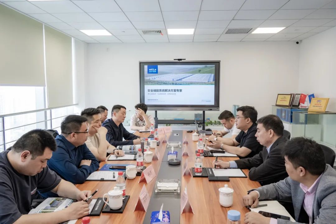 谈合作，谋共赢|襄阳众企业家到访赢科储能参观交流
